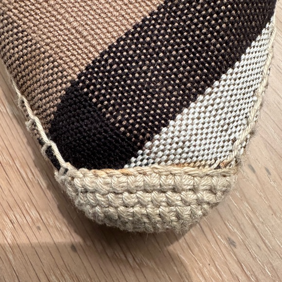 Burberry Hodgeson Check Espadrille Flats - Picture 7 of 7